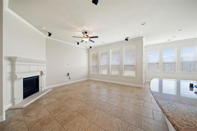 27330 Aspen Falls Ln, House other with 3 bedrooms, 3 bathrooms and 2 parking in Fulshear TX | Image 19