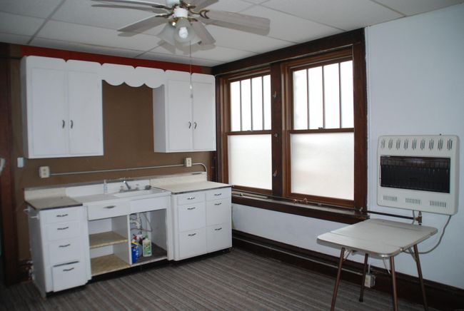 152 S Main St, Home with 0 bedrooms, 0 bathrooms and null parking in Fayette IA | Image 12