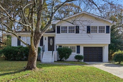 5674 Sandhurst Dr, Forest Park, GA, 30297-2906 | Card Image