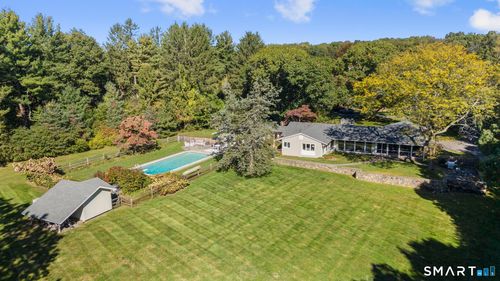10 Fox Hill Rd, Woodbridge, CT, 06525-1426 | Card Image