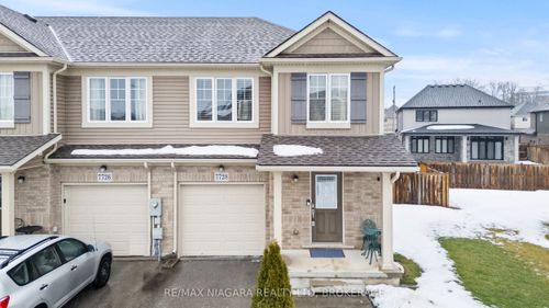7728 Shaw St, Niagara Falls, ON, L2G0H1 | Card Image