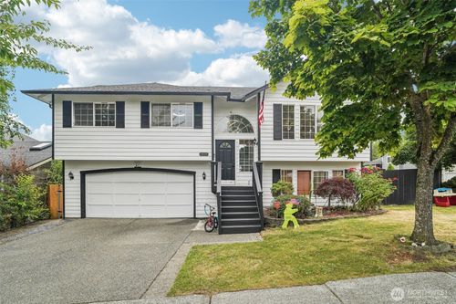 5825 12th Avenue W, Everett, WA, 98203 | Card Image