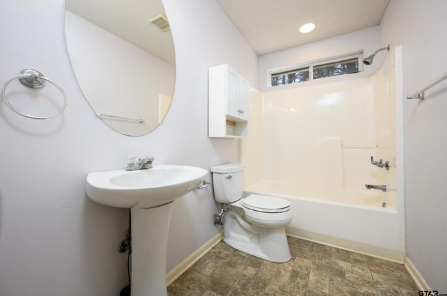 153 Candlelight Cv, House other with 3 bedrooms, 2 bathrooms and null parking in Holly Lake Ranch TX | Image 12