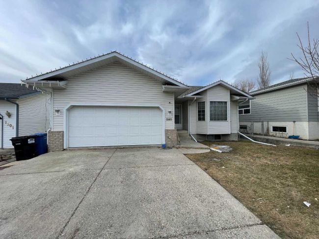 1503 23 Avenue, Home with 5 bedrooms, 3 bathrooms and 4 parking in Didsbury AB | Image 1