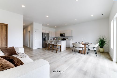 4545 Road 114, Pasco, WA, 99301-6389 | Card Image