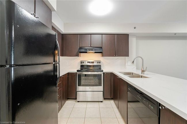 105 - 3070 Rotary Way, House attached with 1 bedrooms, 1 bathrooms and 1 parking in Burlington ON | Image 5