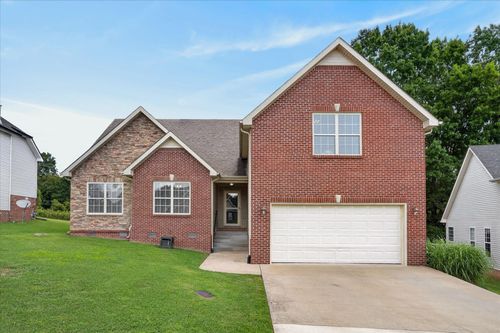 411 River Heights Dr, Clarksville, TN, 37040-7349 | Card Image