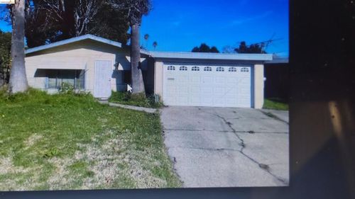 2190 Giant Rd, San Pablo, CA, 94806-3414 | Card Image