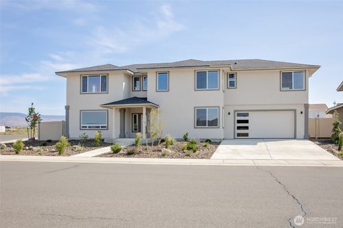 304 E Chinook Rd, Ellensburg, WA, 98926-8283 | Card Image