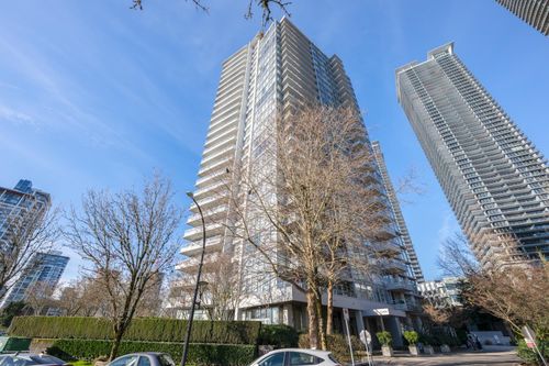 {{alt}} | Card Image