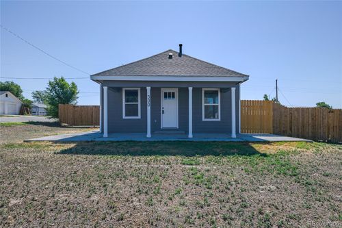 300 S Main St, Keenesburg, CO, 80643-5004 | Card Image