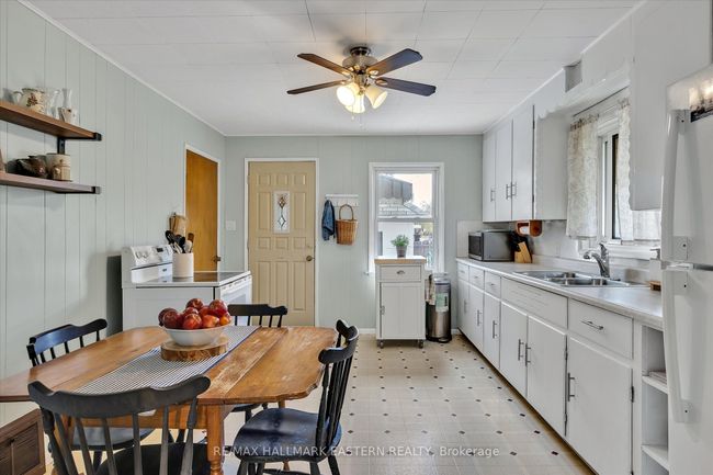 706 Monaghan Rd, House other with 3 bedrooms, 1 bathrooms and 2 parking in Peterborough ON | Image 9