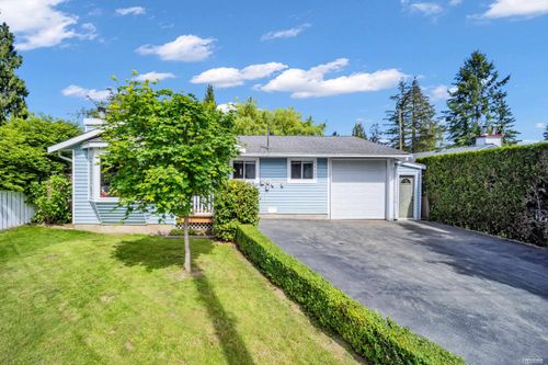 20377 Kent St, Maple Ridge, BC, V2X1A7 | Card Image