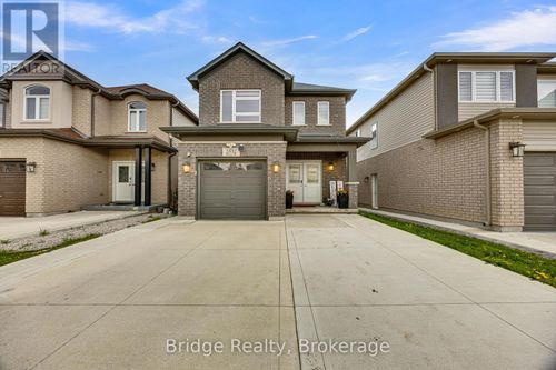 2832 Doyle Drive, London South (South U), ON, N6M0G7 | Card Image