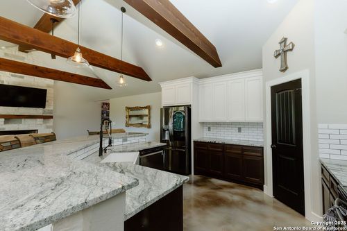 277 Brown Saddle Cir, Bandera, TX, 78003-4570 | Card Image