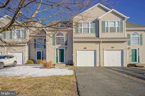 10 Fawn Ct, LUMBERTON, NJ, 08048-4258 | Card Image