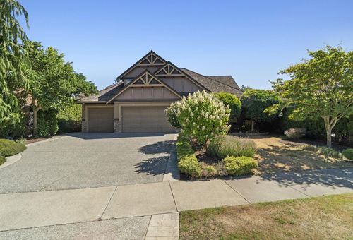 3918 156b St, Surrey, BC, V3Z0K8 | Card Image