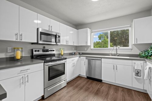 c205-64 W 600 S, Springville, UT, 84663-1892 | Card Image
