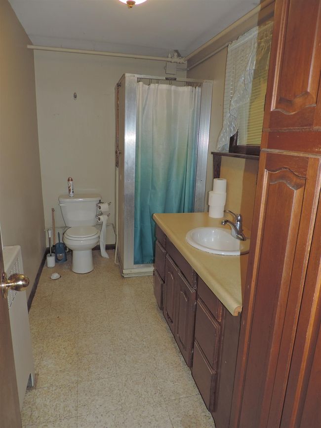 422 E Catherine St, Home with 3 bedrooms, 2 bathrooms and null parking in MUSCODA WI | Image 14