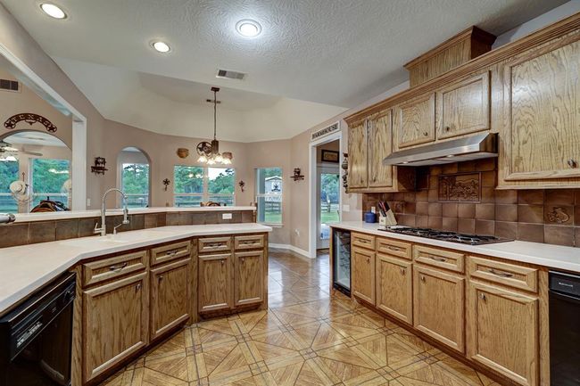 2949 Hargrave Rd, House other with 4 bedrooms, 5 bathrooms and null parking in Huffman TX | Image 9