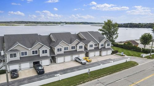 43 Arthur St, Manistee, MI, 49660-1101 | Card Image
