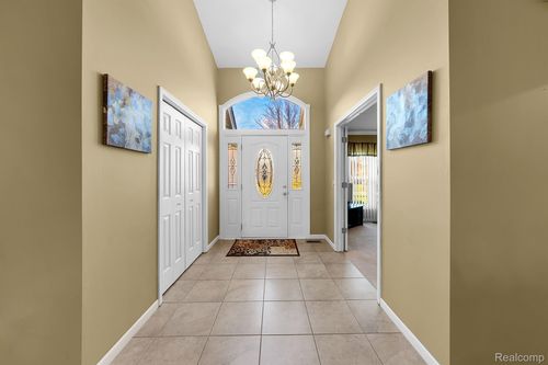 17443 Birch Tree Ln, Macomb, MI, 48044-1689 | Card Image