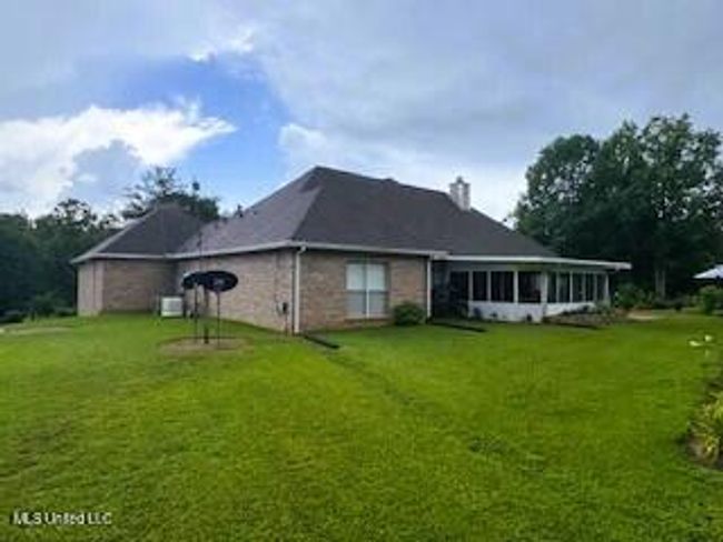 rear photo 2 | Image 6
