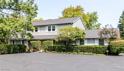 28123 S Woodland Road, Pepper Pike, OH, 44124 | Card Image