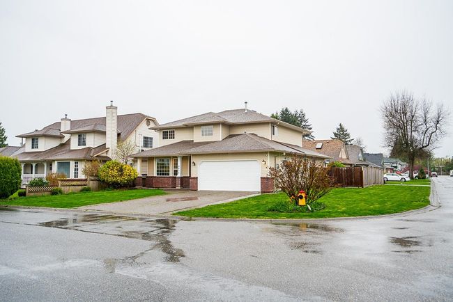 8835 Murray Dr, House other with 4 bedrooms, 2 bathrooms and 6 parking in Chilliwack BC | Image 1