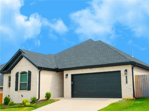 5805 Sw Macasin Ave, Bentonville, AR, 72713-7051 | Card Image