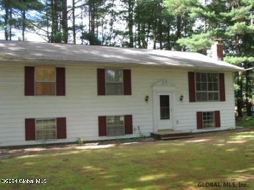 12 Evergreen Ave, Clifton Park, NY, 12065-5406 | Card Image