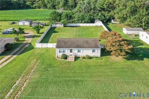 1591 Mount Landing Rd, Tappahannock, VA, 22560-5403 | Card Image