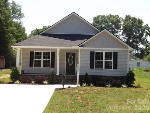 339 W 11th St, Oakboro, NC, 28129-9340 | Card Image