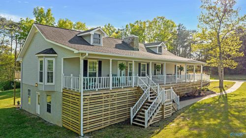 2304 Dean Rd Ne, Fort Payne, AL, 35967-7667 | Card Image