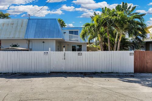 3212 Harriet Ave, Key West, FL, 33040-4660 | Card Image