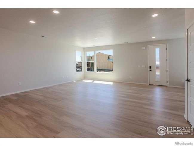 LIVING ROOM | Image 5