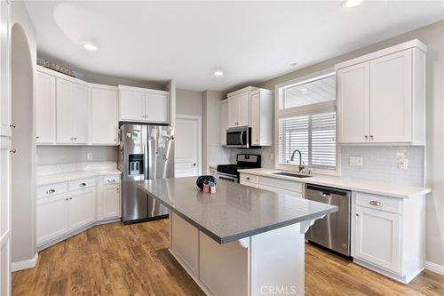 1194 Cambridge Sq, Corona, CA, 92882 | Card Image