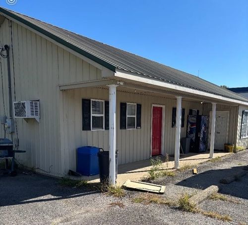 1418 W Reservoir Ave, Central City, KY, 42330-1923 | Card Image