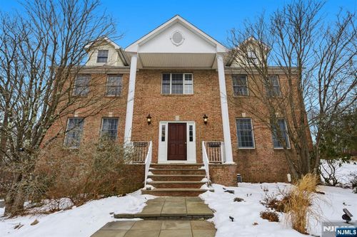 20 Sleepy Hollow Rd, Denville, NJ, 07834-9320 | Card Image