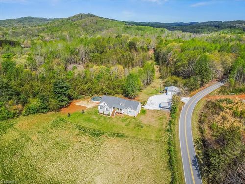0-724 Tom Cook Rd, Pilot Mountain, NC, 27041-8745 | Card Image
