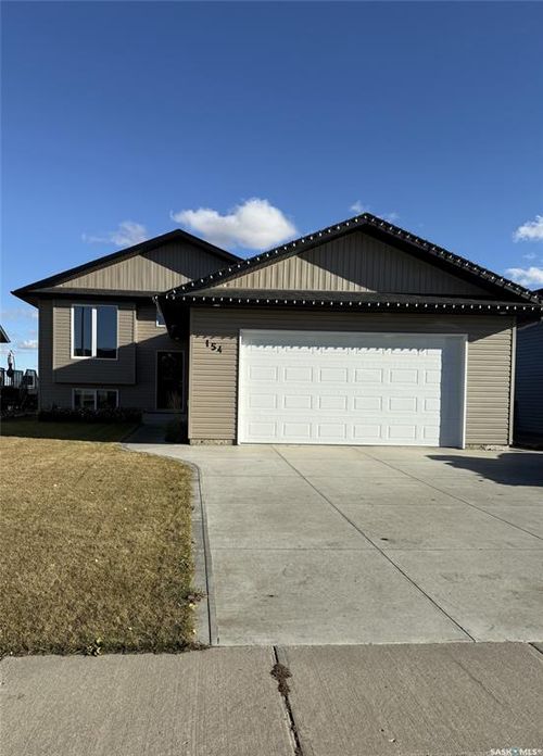 154 Finch Cres, Langham, SK, S0K0H8 | Card Image