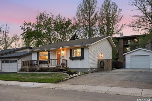 171 Coldspring Cres, Saskatoon, SK, S7J3M3 | Card Image