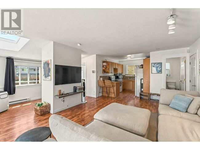 756 Cawston Ave, House other with 2 bedrooms, 1 bathrooms and 4 parking in Kelowna BC | Image 10