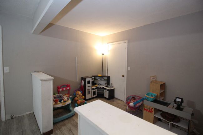 1281 W Eden St, House other with 3 bedrooms, 1 bathrooms and null parking in Munday TX | Image 9