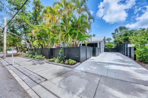 1919 Laurel St, Sarasota, FL, 34236-6923 | Card Image