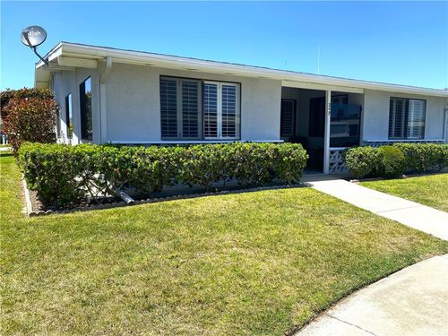 13641 Alderwood Ln, Seal Beach, CA, 90740-3985 | Card Image
