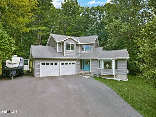 2598 Ny Highway 43, Averill Park, NY, 12018-4406 | Card Image