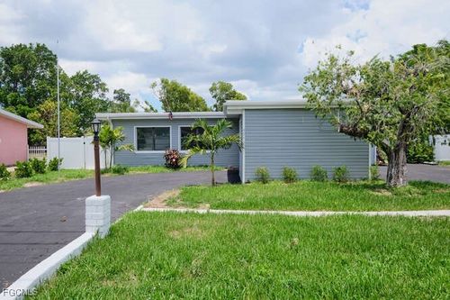 4370 Deleon St, Fort Myers, FL, 33901-8954 | Card Image