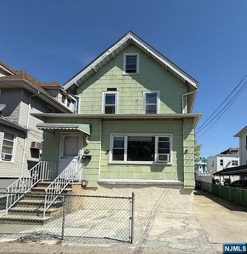 216 74th St, North Bergen, NJ, 07047-5706 | Card Image