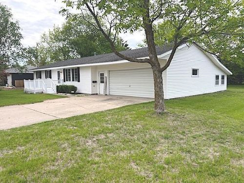 633 4th Ave Sw, Perham, MN, 56573-1629 | Card Image